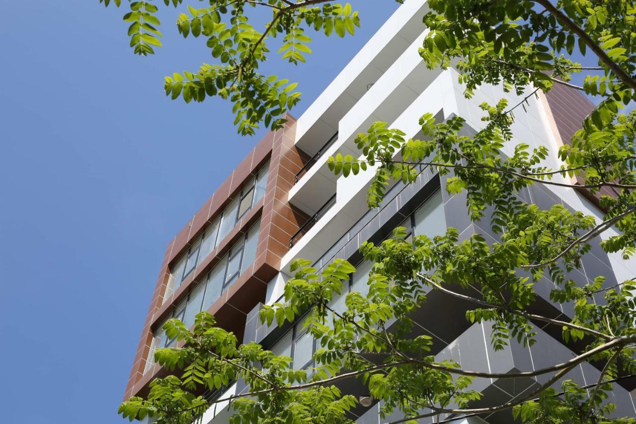 Otakhebi Hotel Sarpi Ngoại thất bức ảnh