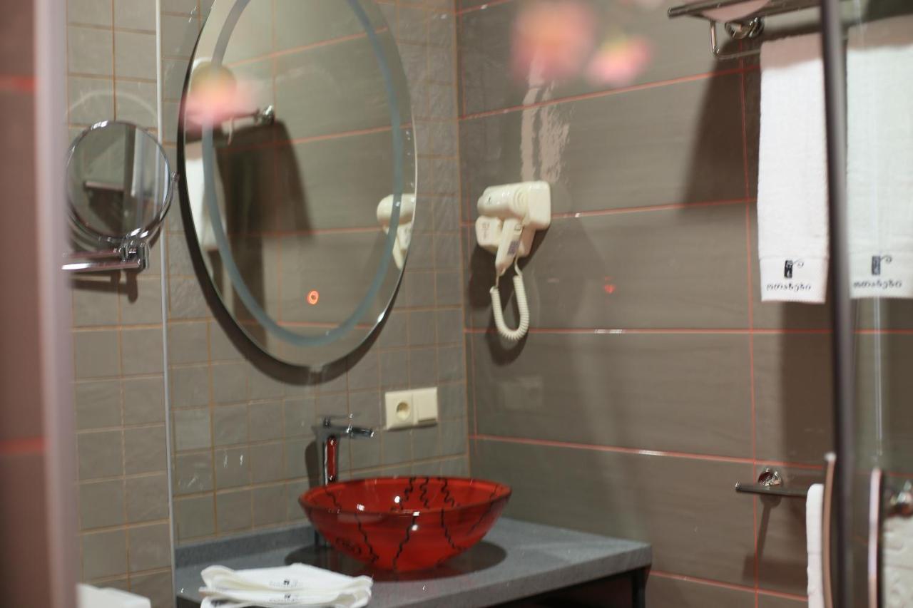 Otakhebi Hotel Sarpi Ngoại thất bức ảnh